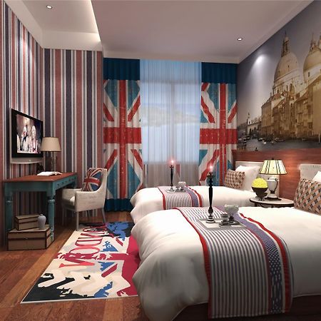 Dreamhouse Theme Hotel Şanghay Dış mekan fotoğraf